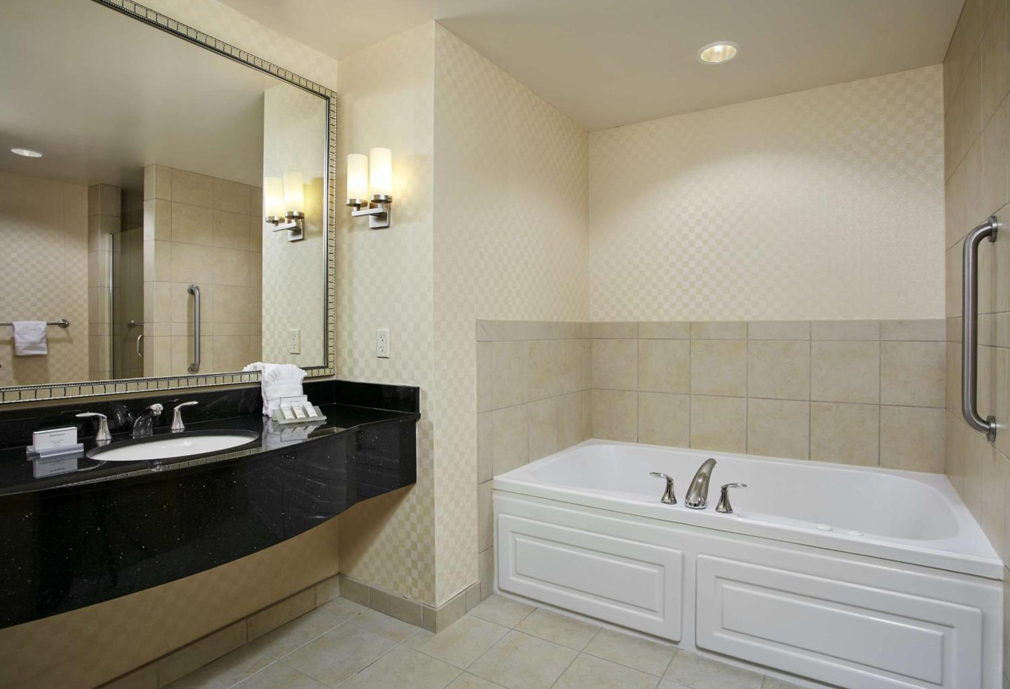 Hilton Garden Inn Rockville - Gaithersburg Екстериор снимка