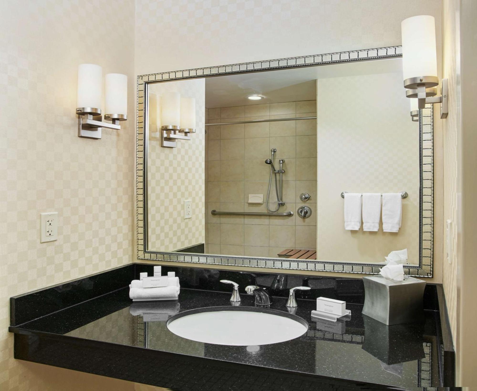 Hilton Garden Inn Rockville - Gaithersburg Екстериор снимка